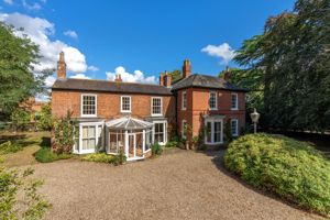 Wellsyke Farm House - click for photo gallery